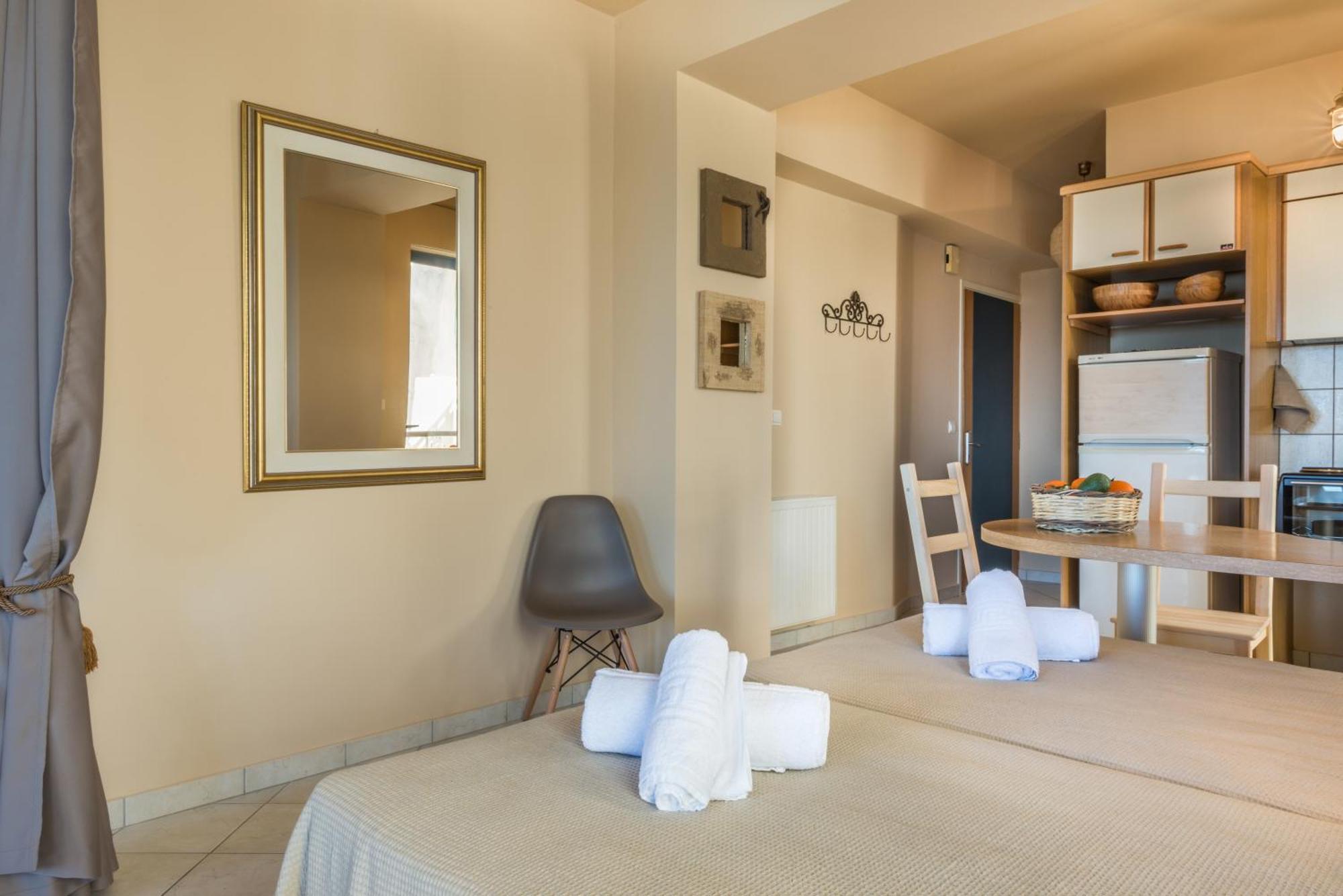 Nais Apartments & Studios Chania  Værelse billede